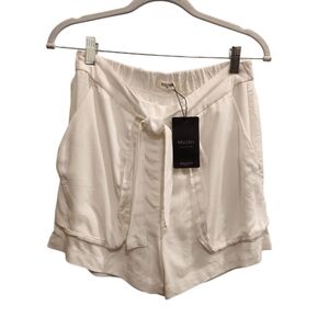 NEW Mudo White Pull On High Waist Shorts With Belt Size Medium